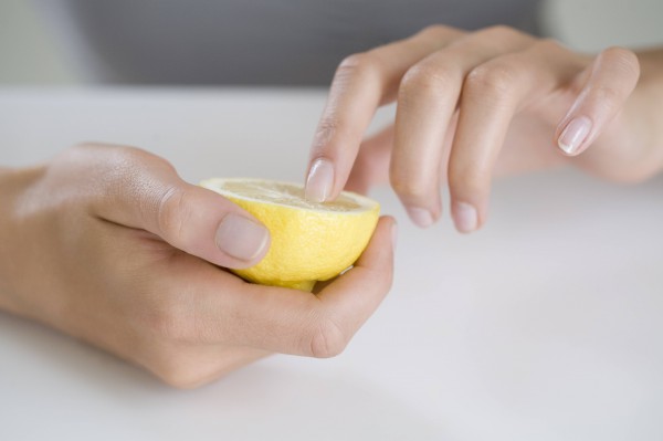 lemon_yellow-nails1