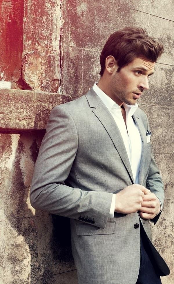 Dynamic-Mens-Hairstyles-Works-with-Suits-1