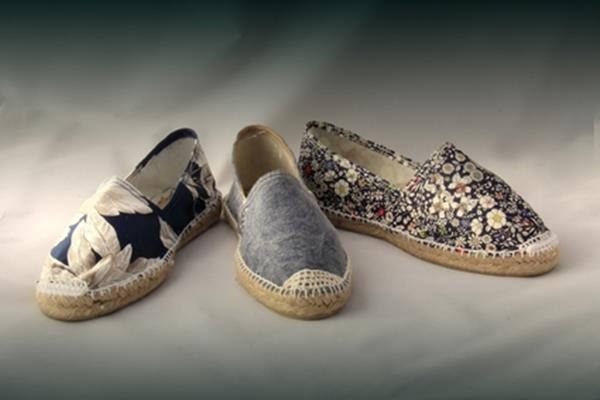 espadrilles_bleues_72_dpi