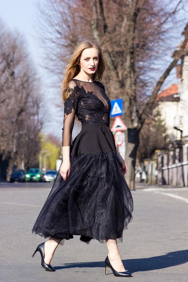 tulle-black-dress-street-style