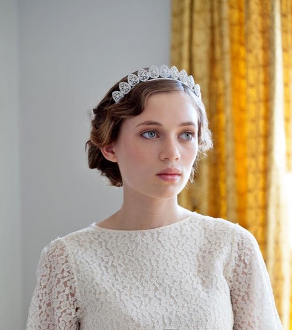 Vintage-Wedding-Veil-and-Tiara-Bridal-Crown-Antique-style-Headpiece-and-ivory-drop-veil-Art-Deco-Veil1