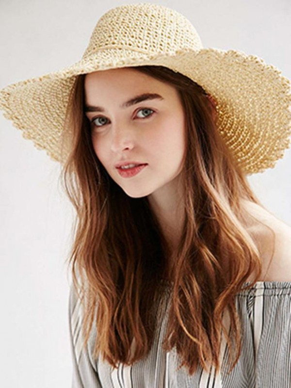 floppy-straw-hat-urban-outfitters-girl-needs (Copy)